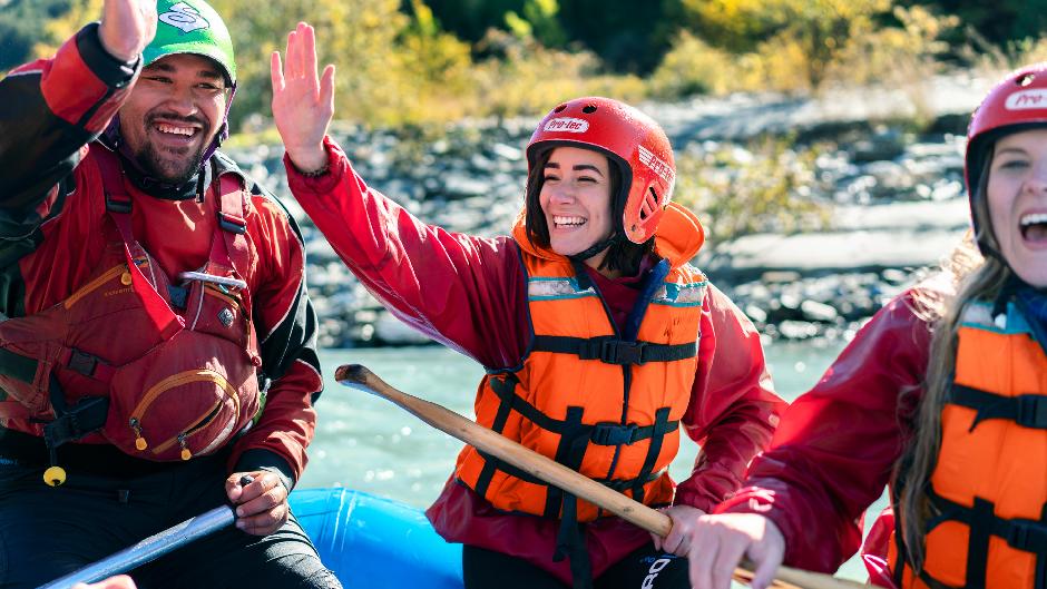 Ready for an outdoor adventure?! A scenic route down the waters of the Kawarau River brings the perfect conditions for those new to white water rafting! 